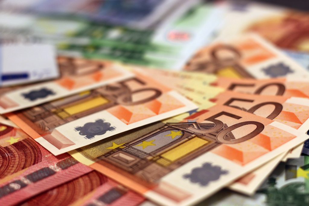 Quelques astuces pour choisir la bonne compteuse de billets